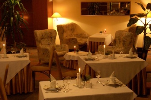 Restoranai, kavinės, barai Siūlome pobūvių sales Jūsų šventei!