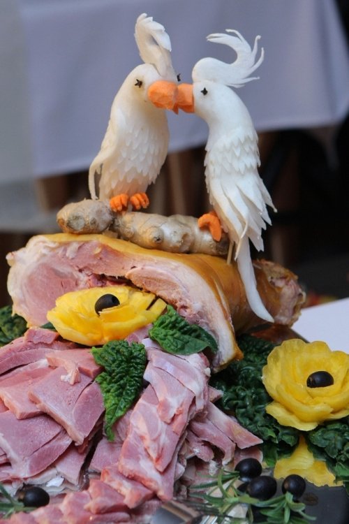 Restoranai, kavinės, barai Siūlome pobūvių sales Jūsų šventei!