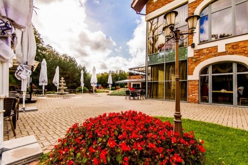 Restoranai, kavinės, barai Radailių dvaras - nuostabi gamtos oazė Jūsų vestuvėms ir ne tik.