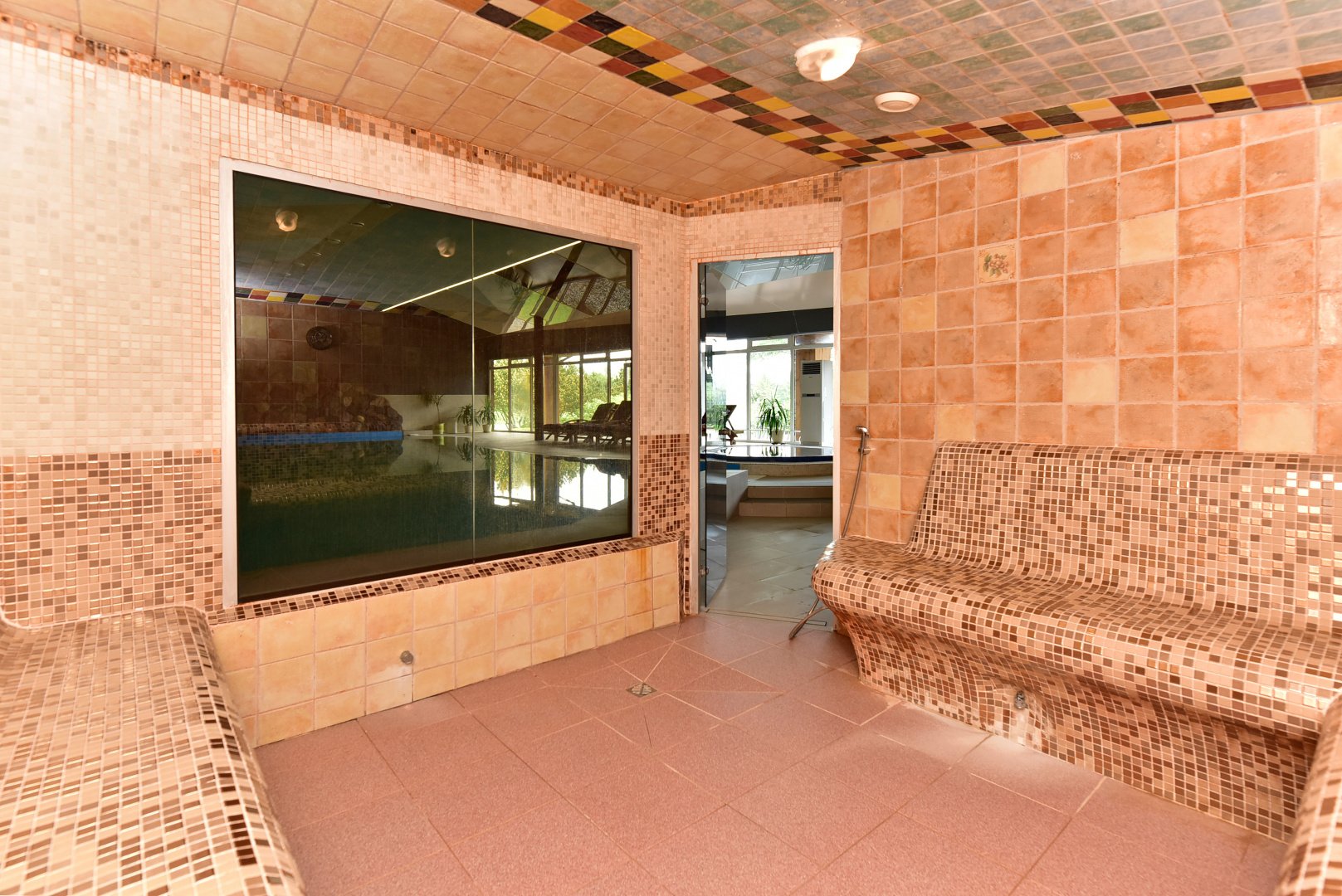 SPA paslaugos, sporto klubai Sodyba ,,Karpynė" kviečia praleisti laika Spa centre