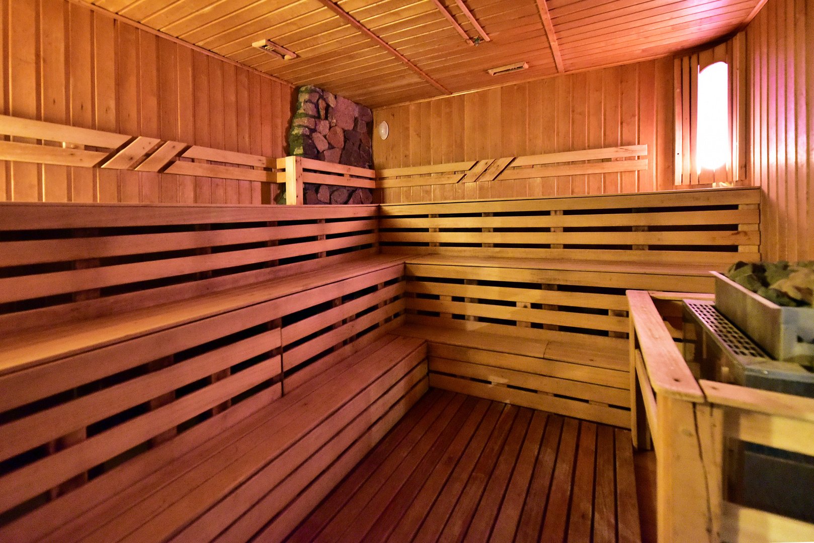 SPA paslaugos, sporto klubai Sodyba ,,Karpynė" kviečia praleisti laika Spa centre