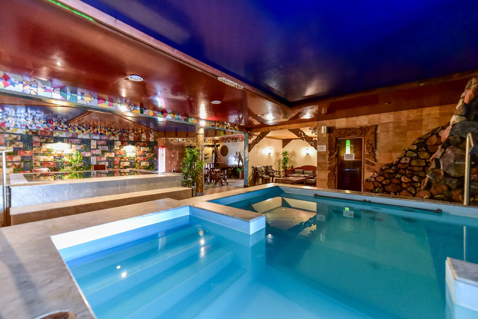SPA paslaugos, sporto klubai Sodyba ,,Karpynė" kviečia praleisti laika Spa centre