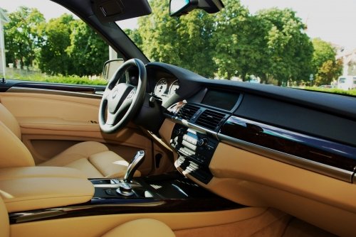 Automobilių nuoma  BMW, Bentley, Rolls-Royce, Mercedes, Jaguar nuoma