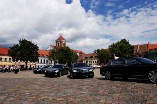 Automobilių nuoma  BMW, Bentley, Rolls-Royce, Mercedes, Jaguar nuoma
