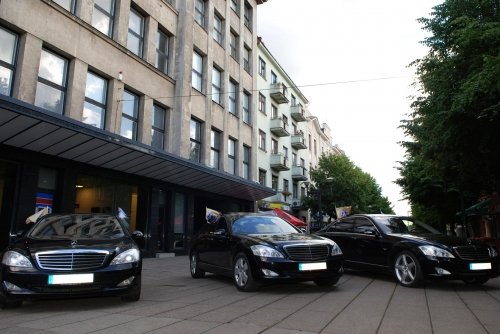 Automobilių nuoma  BMW, Bentley, Rolls-Royce, Mercedes, Jaguar nuoma