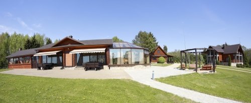 Sodybos, dvarai, vilos PAS ŠEŠTOKĄ Vilos Sodybos Nuoma Vestuvėms iki 80 vietų 