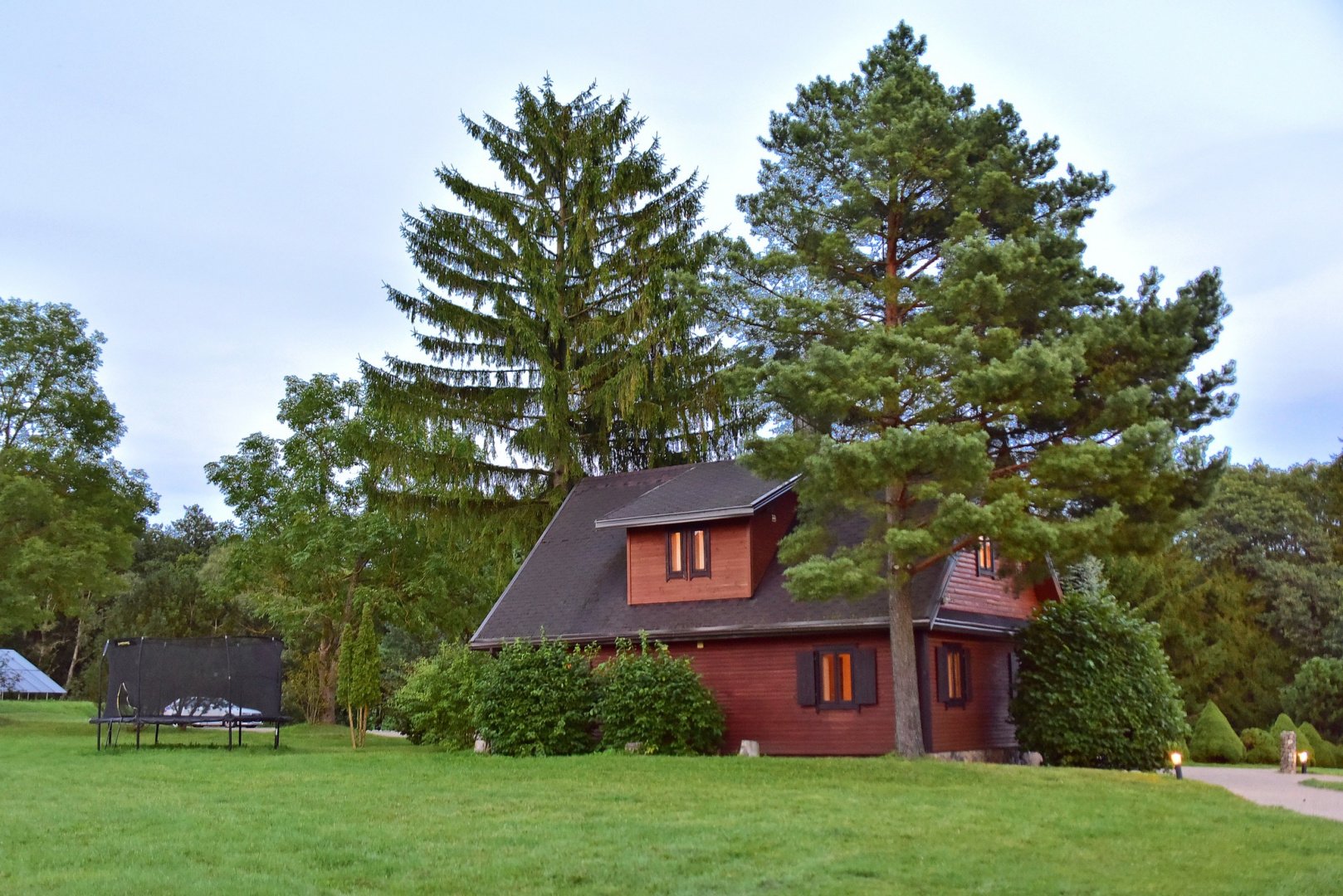 Sodybos, dvarai, vilos PAS ŠEŠTOKĄ Vilos Sodybos Nuoma Vestuvėms iki 80 vietų 