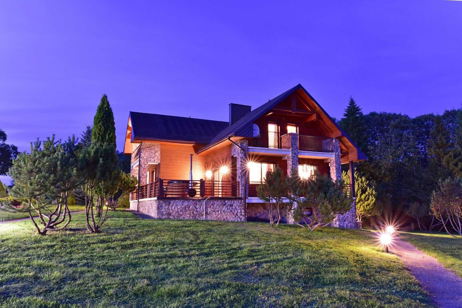 Sodybos, dvarai, vilos PAS ŠEŠTOKĄ Vilos Sodybos Nuoma Vestuvėms iki 80 vietų 