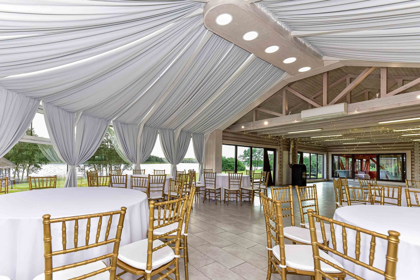 Sodybos, dvarai, vilos PAS ŠEŠTOKĄ Vilos Sodybos Nuoma Vestuvėms iki 80 vietų 