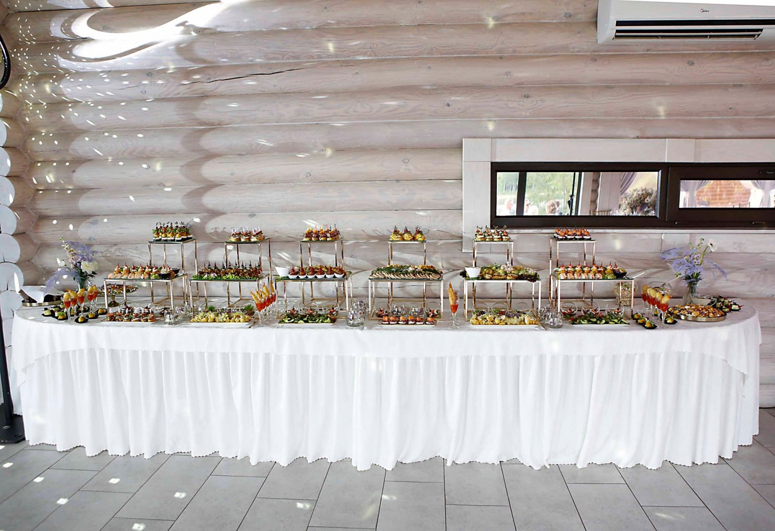 Sodybos, dvarai, vilos PAS ŠEŠTOKĄ Vilos Sodybos Nuoma Vestuvėms iki 80 vietų 