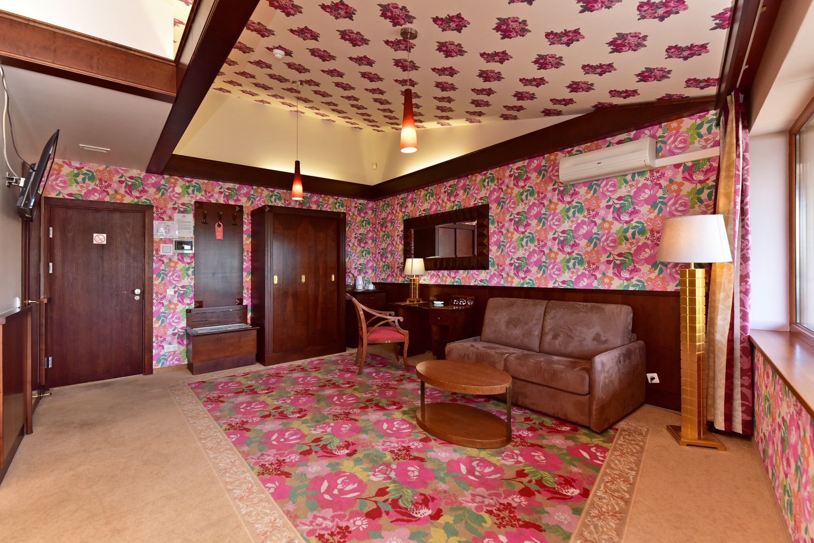 Sodybos, dvarai, vilos Kaimo turizmo sodyba ,,Karpynė"