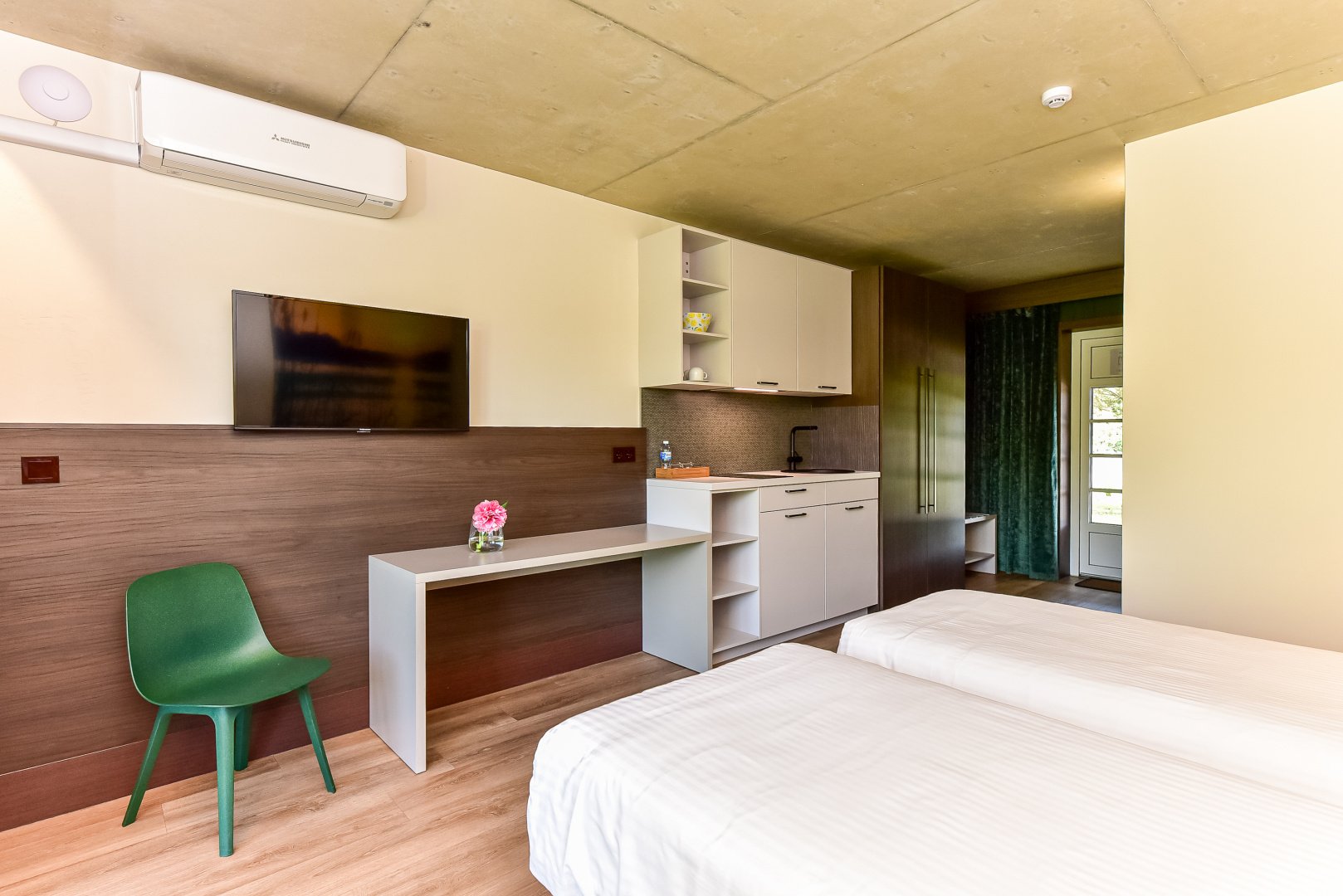 Sodybos, dvarai, vilos Kaimo turizmo sodyba ,,Karpynė"