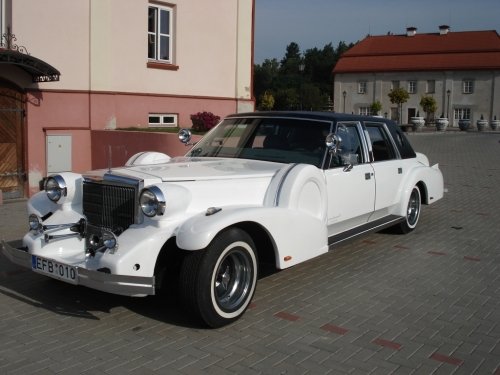 Limuzinai vestuvėms Excalibur limuzinų nuoma