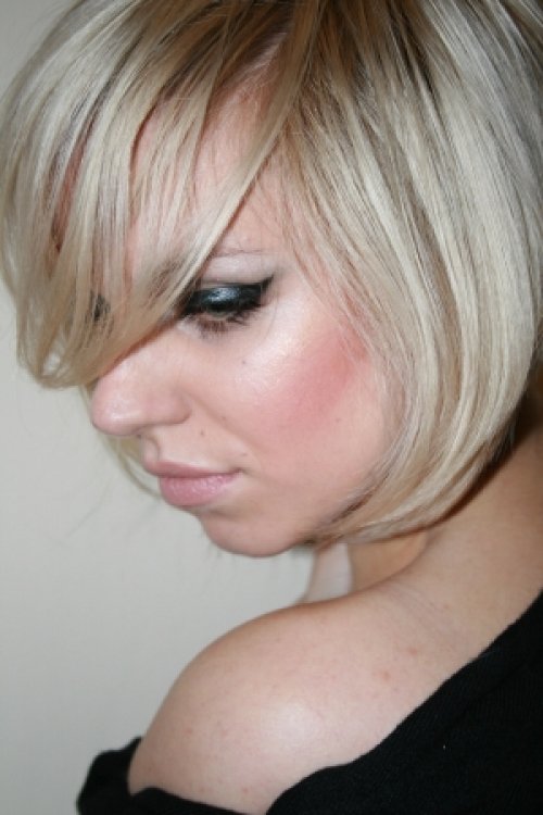 Vestuvinės šukuosenos, grožio procedūros, soliariumai A&B Make-up Artists