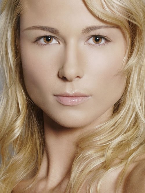 Vestuvinės šukuosenos, grožio procedūros, soliariumai A&B Make-up Artists