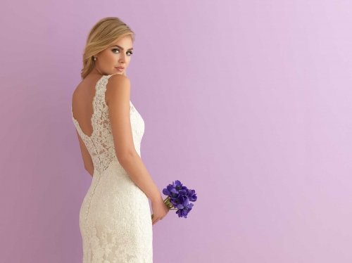Vestuvinių suknelių salonai Salone "ŽEIGA" naujausių tendencijų modelių papildymas!
