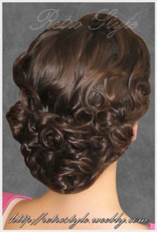 Vestuvinės šukuosenos, grožio procedūros, soliariumai Vestuvinės proginės ir vakarinės šukuosenos! www.retrostyle.lt
