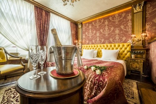 Viešbučiai Pasiūlymas Jaunavedžiams viešbutyje RAMADA Hotel & Suites Vilnius