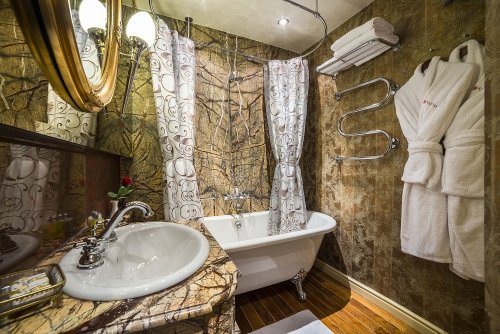 Viešbučiai Pasiūlymas Jaunavedžiams viešbutyje RAMADA Hotel & Suites Vilnius