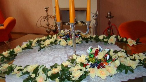Puošimas Papuoškite savo švente originaliais saldainių medeliais...