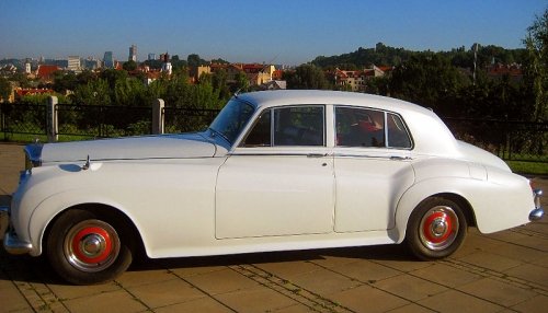 Limuzinai vestuvėms BENTLEY limuzino nuoma