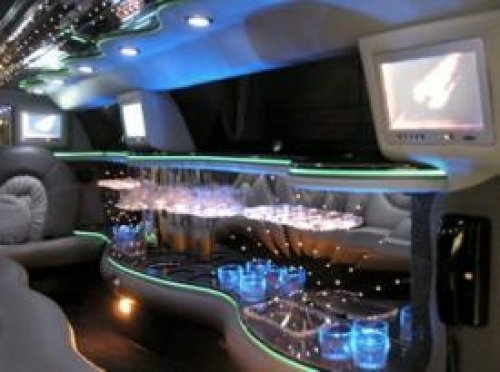 Limuzinai vestuvėms LUXLIMO.LT - teisingas pasirinkimas!