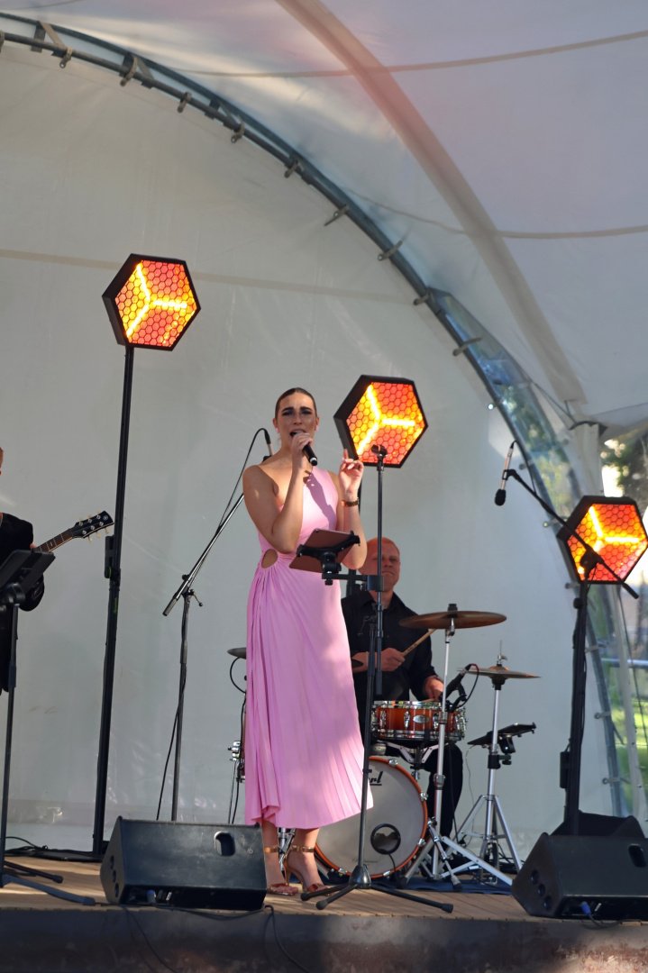 Muzikantai vestuvėms Gyvo garso grupė "Diksai" -  Muzika tobulai šventei !