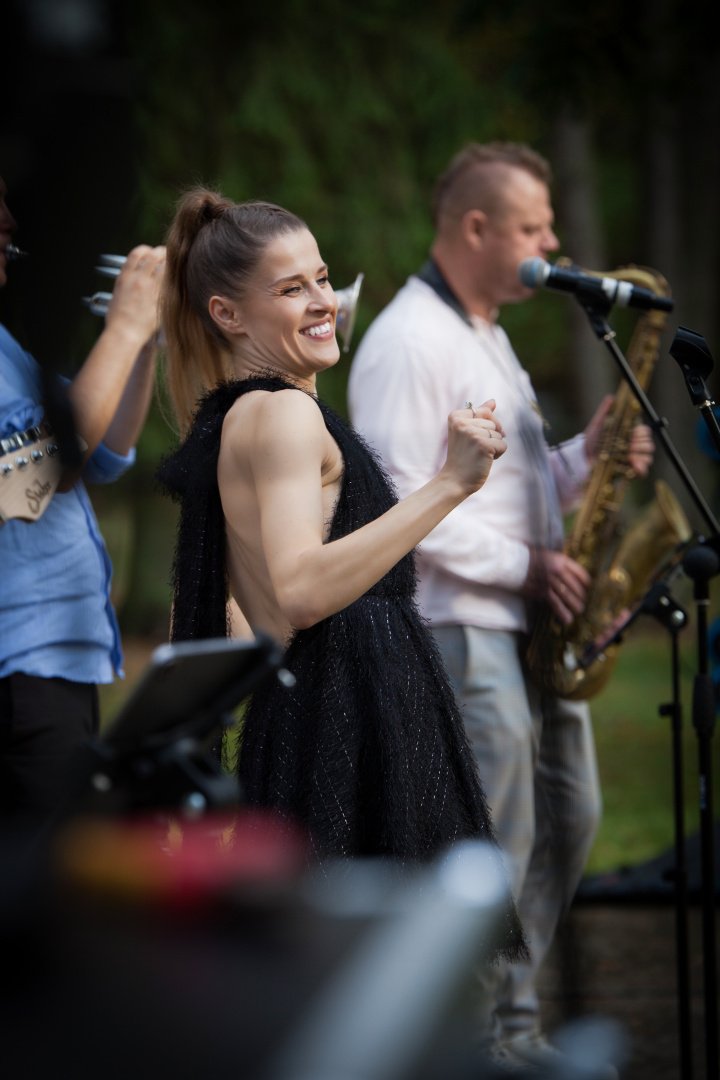 Muzikantai vestuvėms Gyvo garso grupė "Diksai" -  Muzika tobulai šventei !