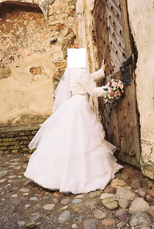 Vestuvinių suknelių salonai Parduodu vestuvine suknele