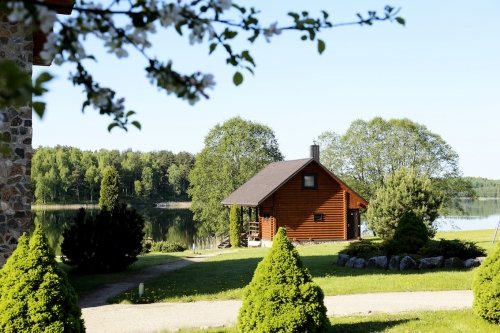 Restoranai, kavinės, barai Vestuvių Salė bei Nakvynė 80 vietų Molėtų rajone 
