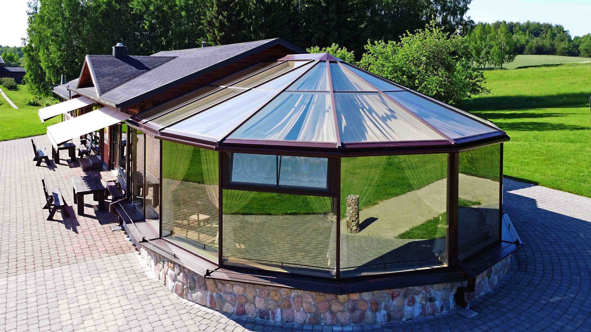 Restoranai, kavinės, barai Vestuvių Salė bei Nakvynė 80 vietų Molėtų rajone 