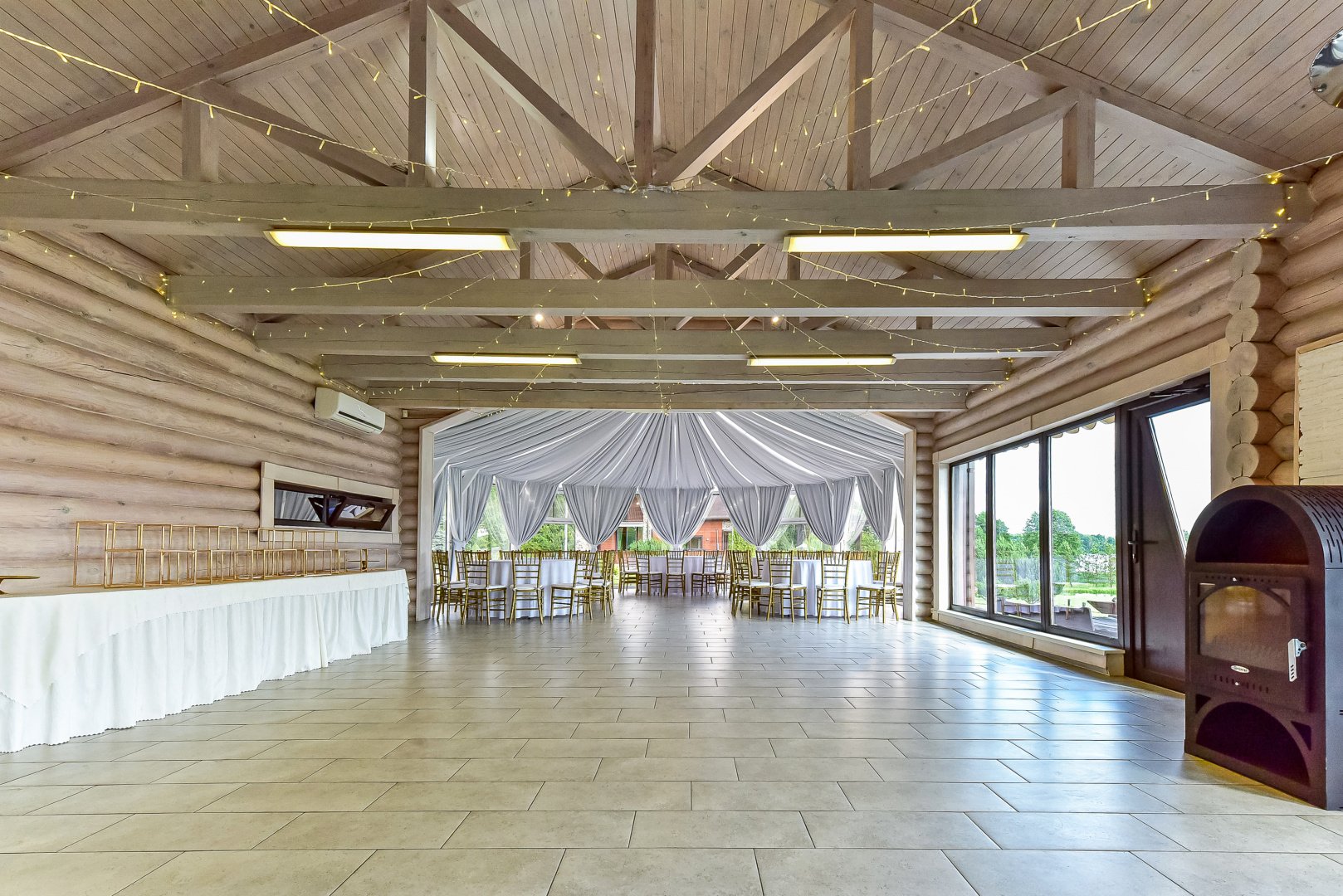 Restoranai, kavinės, barai Vestuvių Salė bei Nakvynė 80 vietų Molėtų rajone 