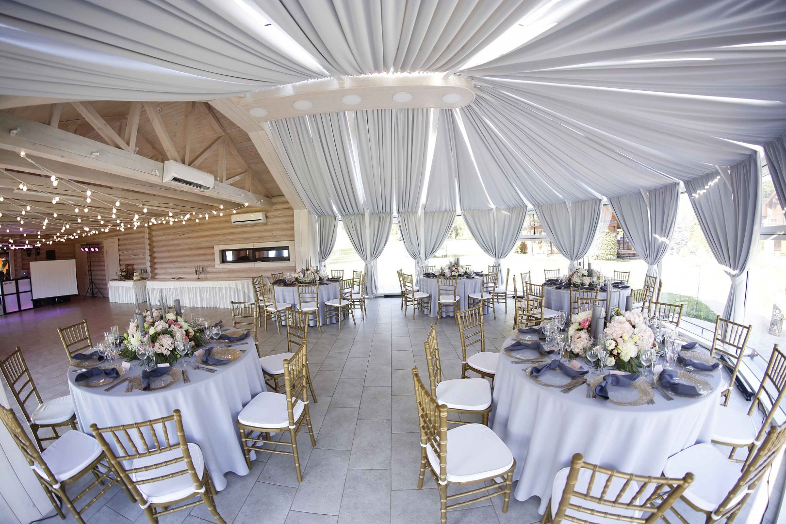 Restoranai, kavinės, barai Vestuvių Salė bei Nakvynė 80 vietų Molėtų rajone 