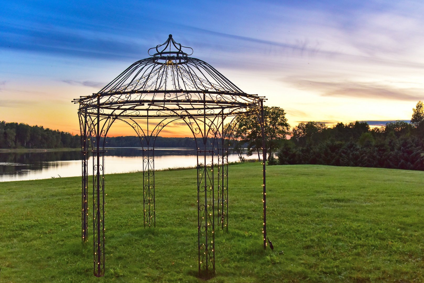Restoranai, kavinės, barai Vestuvių Salė bei Nakvynė 80 vietų Molėtų rajone 