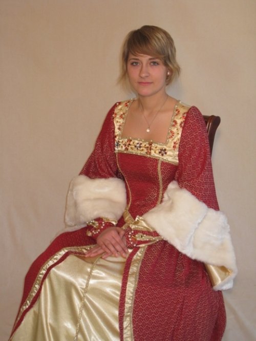 Karnavaliniai drabužiai TĖJA salonas