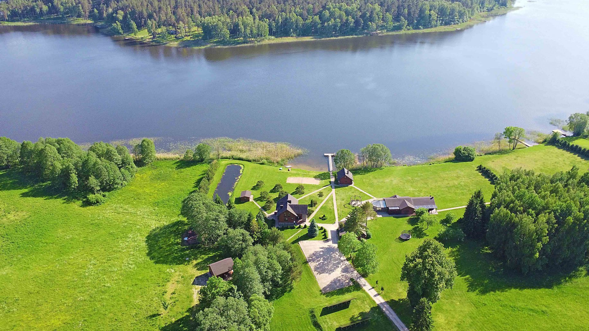 Akcijos, nuolaidos Vila PAS ŠEŠTOKĄ Molėtų rajone prie ežero 80 vietų