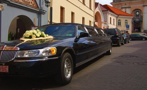 Limuzinai vestuvėms Limuzinu nuoma 860408623