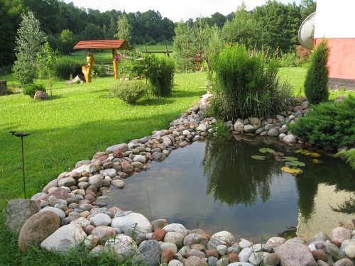 Sodybos, dvarai, vilos Karpavičių sodyba