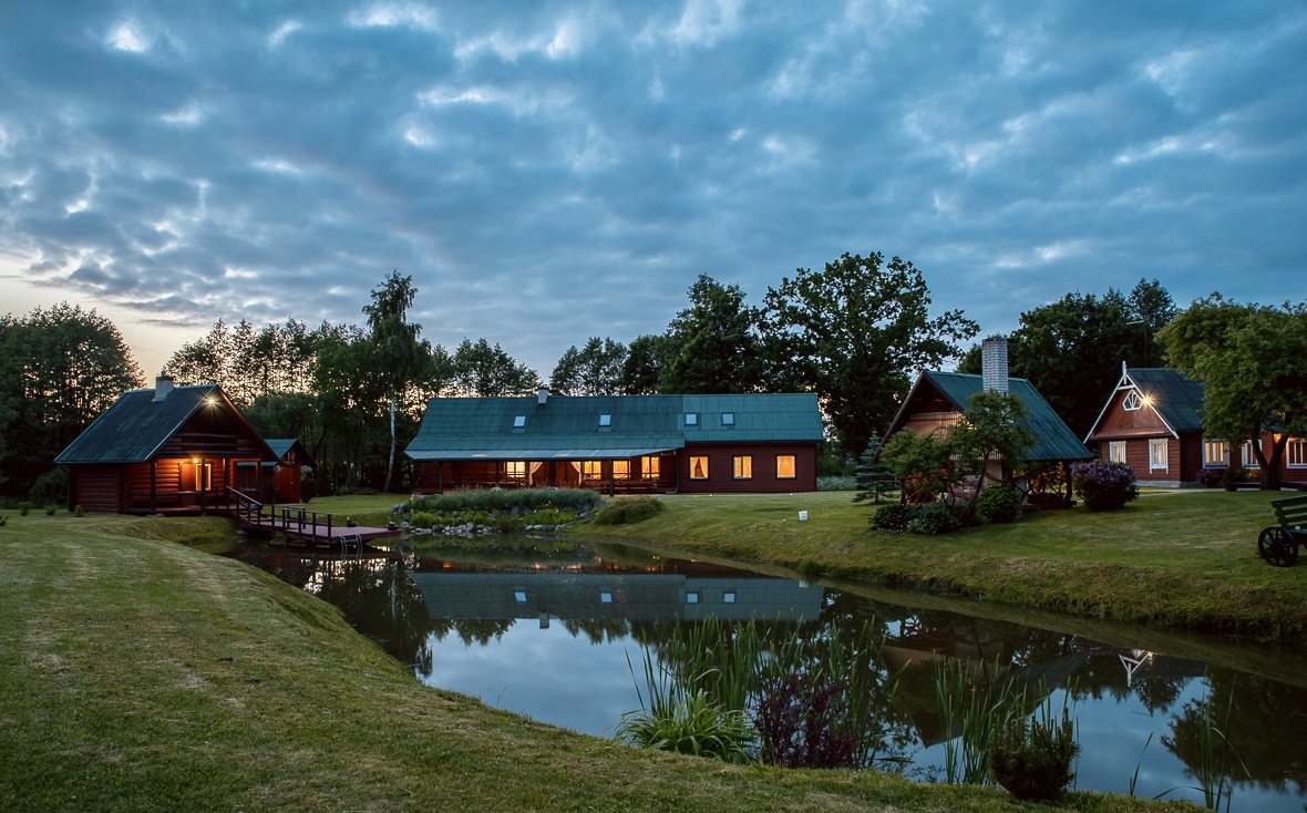 Sodybos, dvarai, vilos Viktorijos sodyba