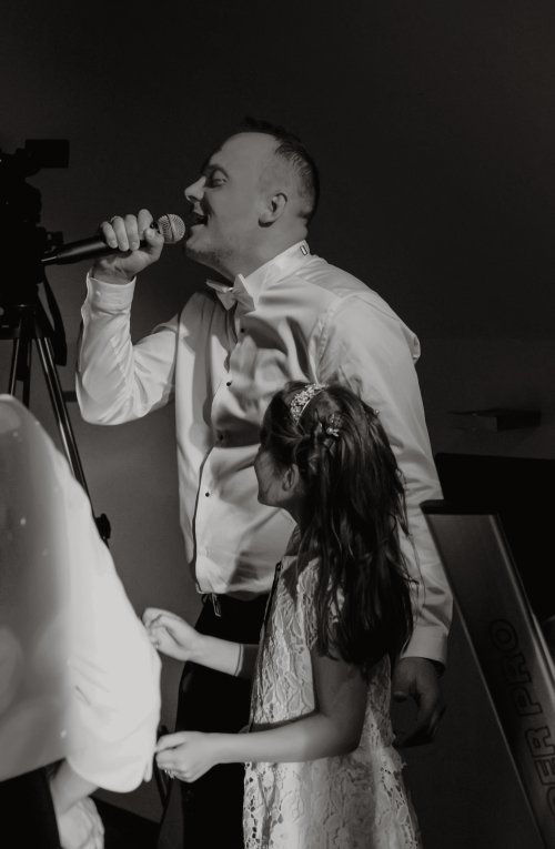 Muzikantai vestuvėms Grupė "HOLIDAY" - dainininkai, vedėjai, vestuvėms, gimtadieniams, miesto šventėms. Tel: +37067222816