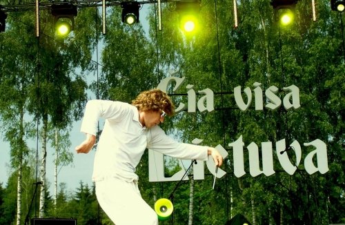 Atlikėjai jūsų šventei Profesionalus žonglierius, kojūkininkas