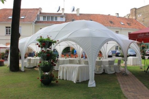 Palapinės PAVILJONŲ nuoma, dekoravimas šventėms www.vippaviljonai.lt