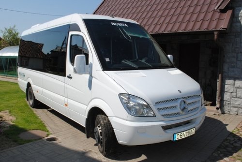 Mikroautobusų, autobusų nuoma Norime Jūms pasiūlyti 17 vietų mikroautobusą, Vip klasės su DVD, 