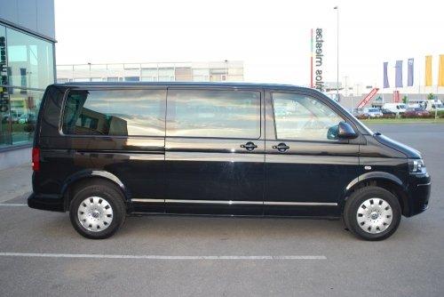 Mikroautobusų, autobusų nuoma Nuomuojame VW CARAVELLE 2010metų su vairuotoju.