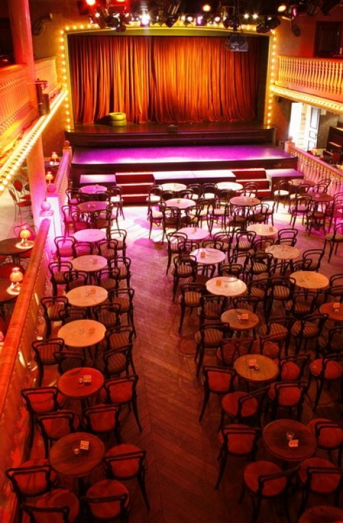 Viskas vestuvėms vienoje vietoje Organizuojame vestuves muzikiniame teatre New York Vilniuje
