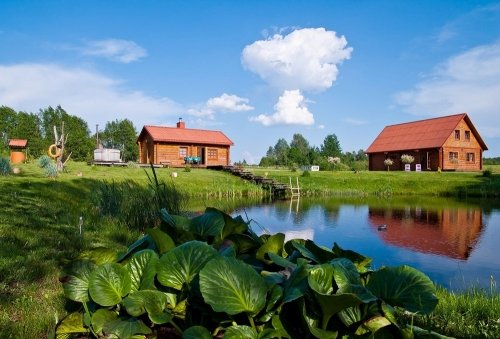 Sodybos, dvarai, vilos Adomo Sodyba