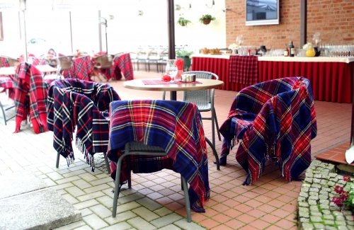 Restoranai, kavinės, barai Viešbutis - Restoranas "Grėjaus namas" *** senamiečio širdyje