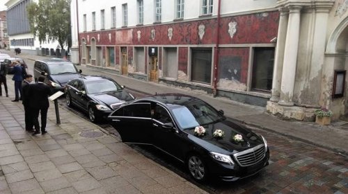 Automobilių nuoma Mercedes-Benz S klasės prabangių automobilių nuoma vestuvėms