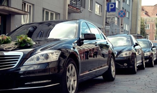 Automobilių nuoma Mercedes-Benz S klasės prabangių automobilių nuoma vestuvėms