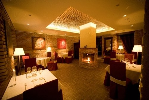 Restoranai, kavinės, barai Aukšto lygio kaukazietiškos virtuvės restoranas „Achtamar”įsikūr